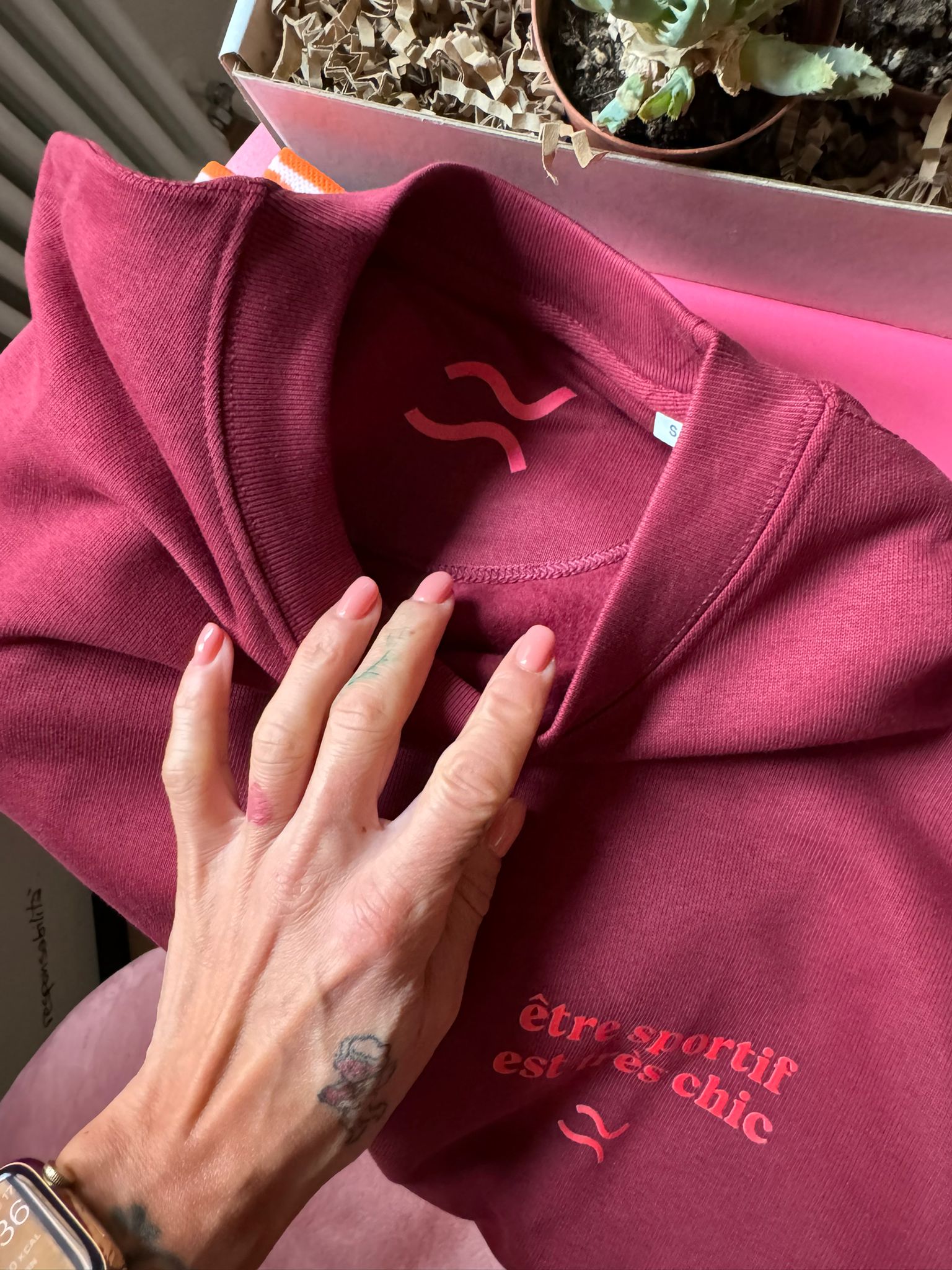 Felpa linea "ÊTRE SPORTIF EST TRÈS CHIC" col. Burgundy - immagine 5