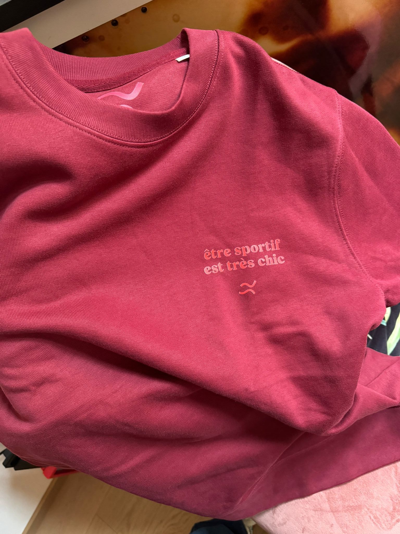 Felpa linea "ÊTRE SPORTIF EST TRÈS CHIC" col. Burgundy - immagine 6
