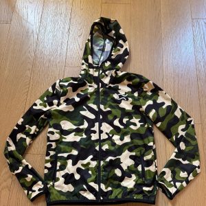Giacca sport antipioggia linea CAMOUFLAGE